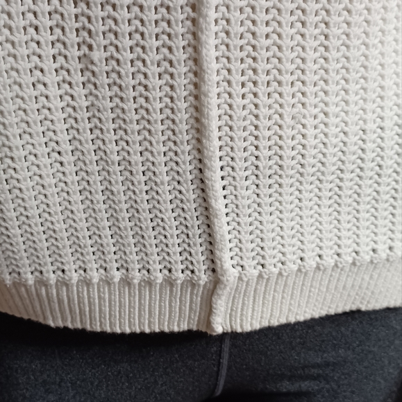 Athleta Crew Neck 3/4 lenght sleeve Sweater Off White Size M - Picture 3 of 9